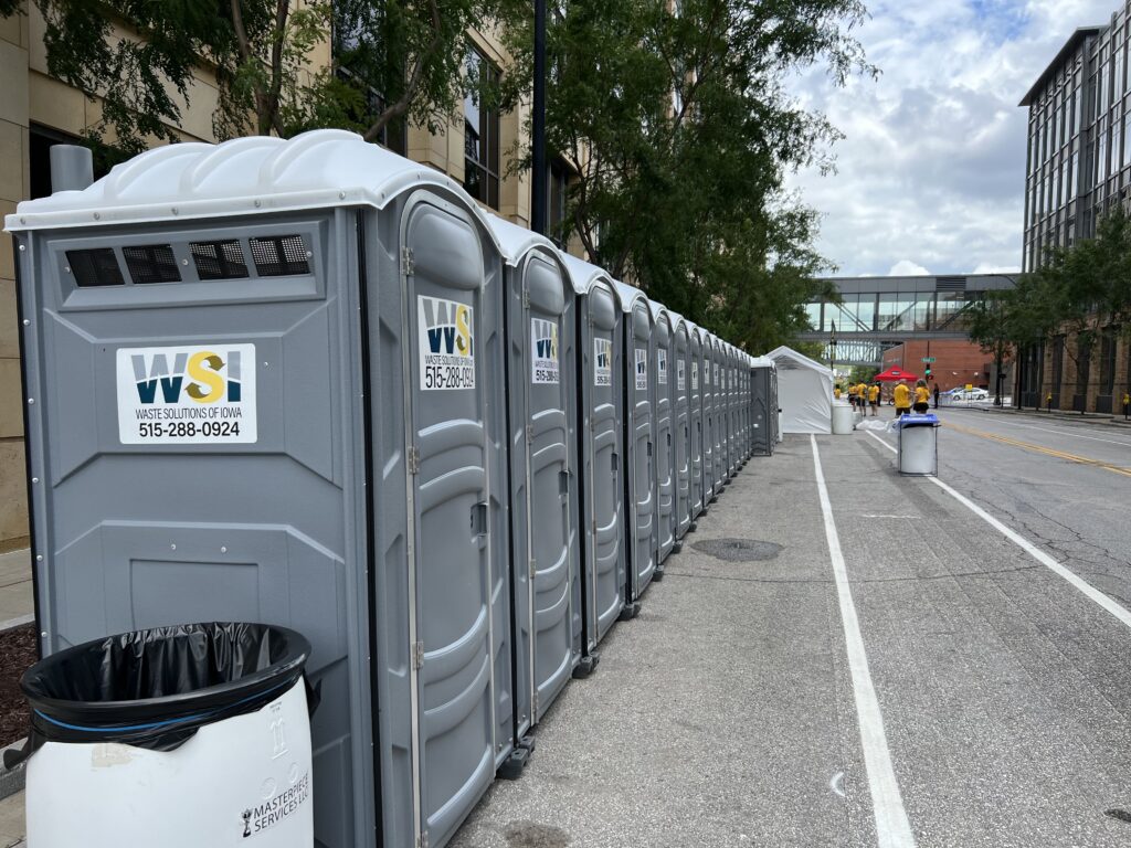 Considerations for Renting Portable Restrooms for Construction Projects in Iowa