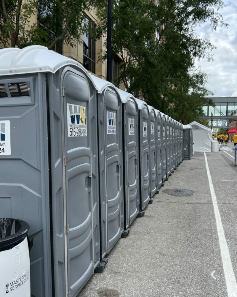 Considerations for Renting Portable Restrooms for Construction Projects in Iowa